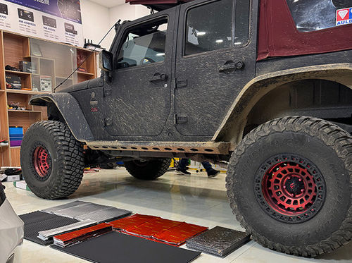 최신 회사 솔루션 정보 루비콘 차 전체에 음 절연을 업그레이드